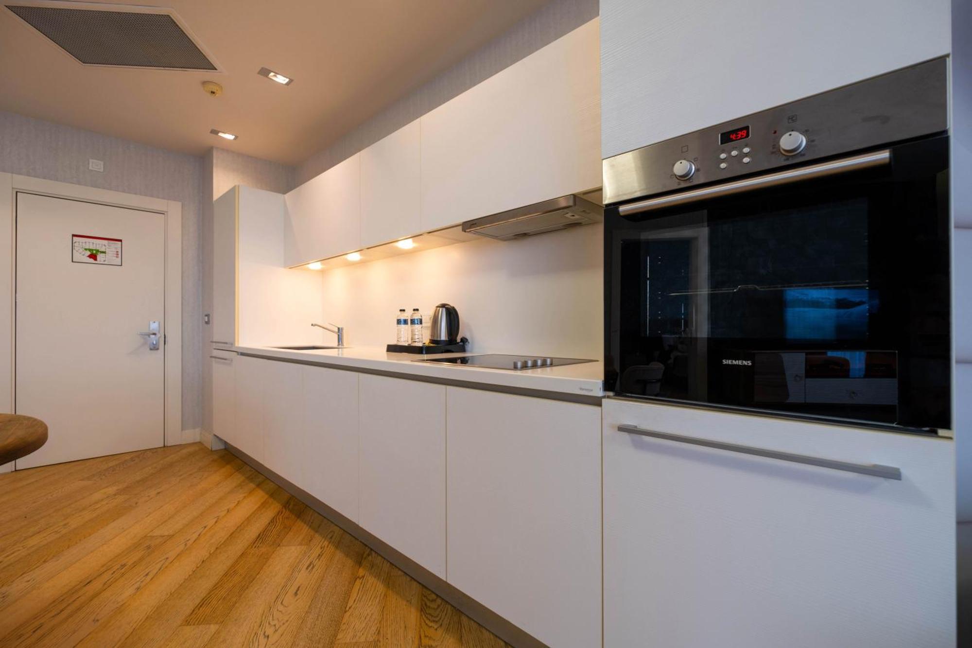 Ar-Mo-Ni Apartment Истанбул Екстериор снимка